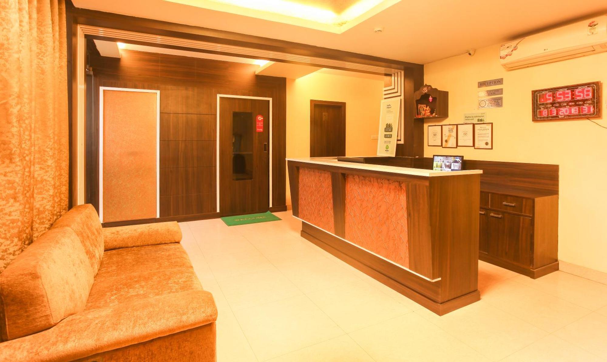 Janki International 3 Km From Kashi Vishwanath Temple Free Pickup From Railway Station Varanasi